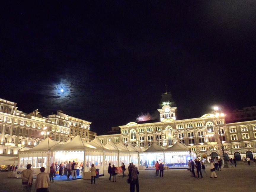 Piazza Unità a Trieste allestita per Trieste Next 2012